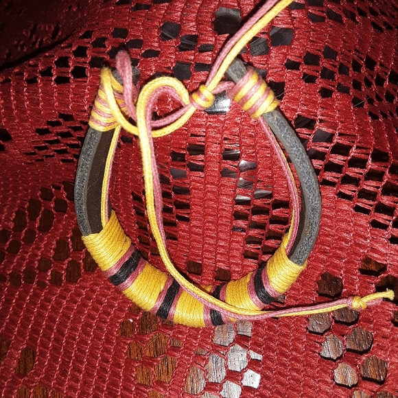 Unique handmade leather bracelet - Picture 2 of 4